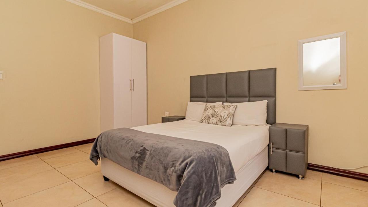 See You There Accommodation 1 Centurion Exteriör bild
